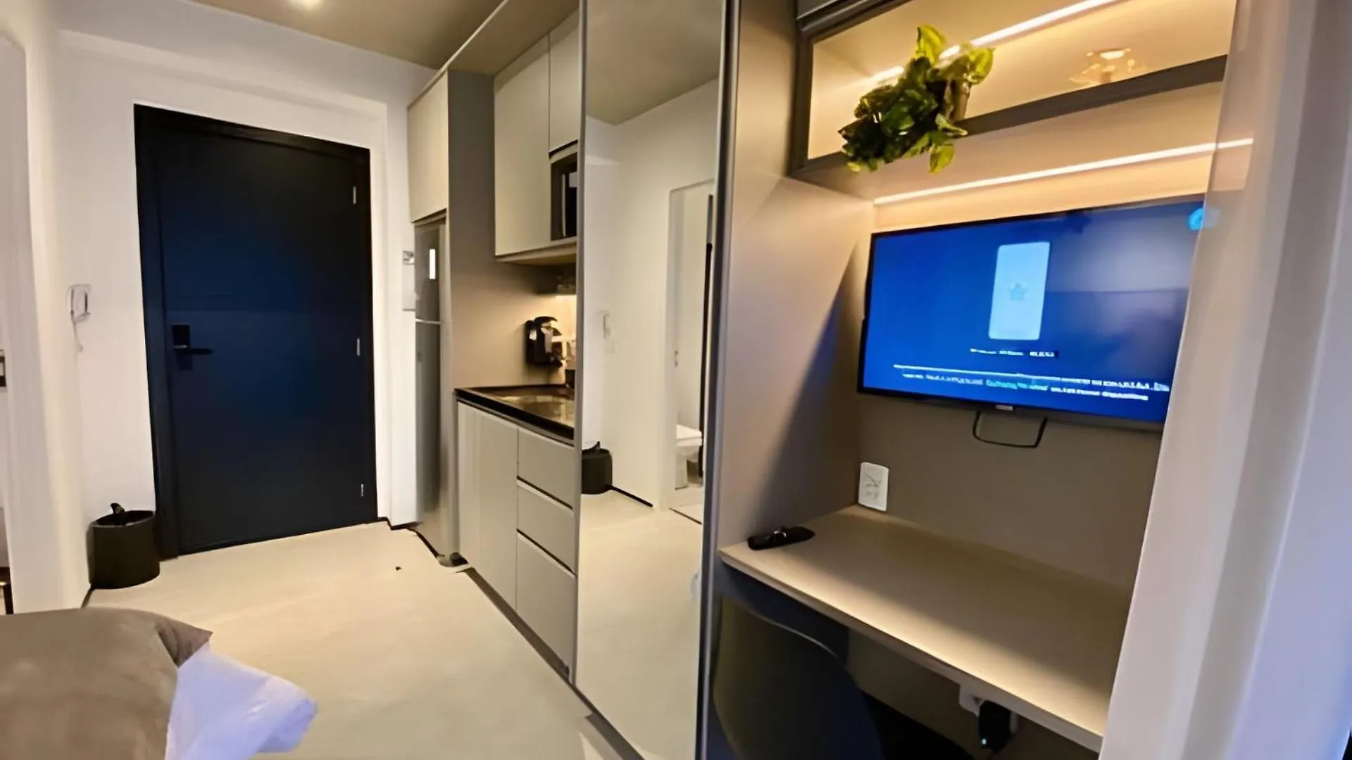 Daire Studio Moderno Com Sacada Prox. Paulista Sao Paulo