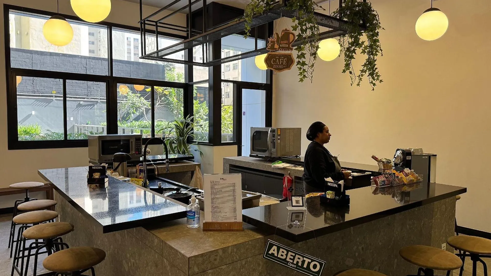 Studio Moderno Com Sacada Prox. Paulista Sao Paulo